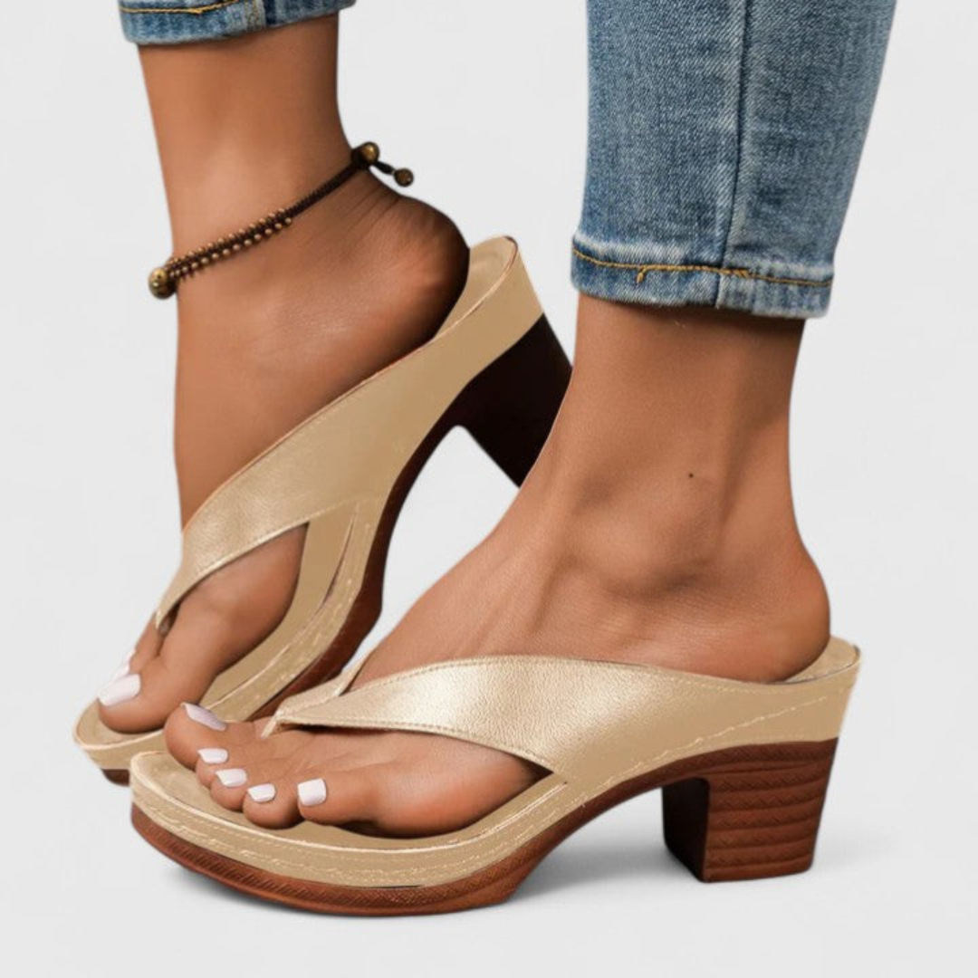 Women's Chunky Heel Thong Sandals - Modern Summer Style - Gold