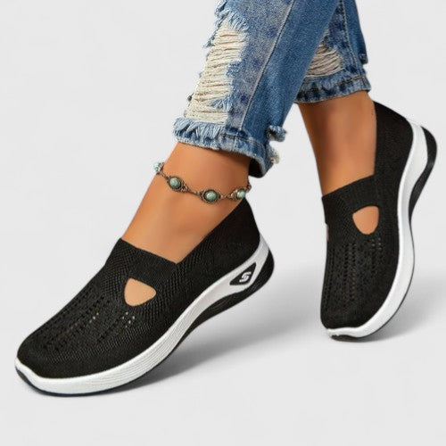 Women's Comfort Sneakers - Supportive Everyday Shoe | Spring - Black