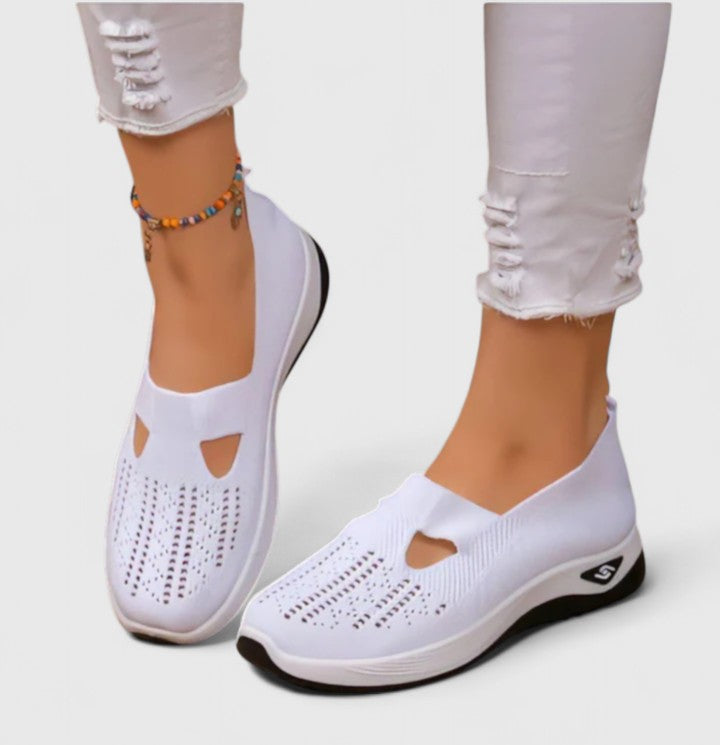 Women's Comfort Sneakers - Supportive Everyday Shoe | Spring - White