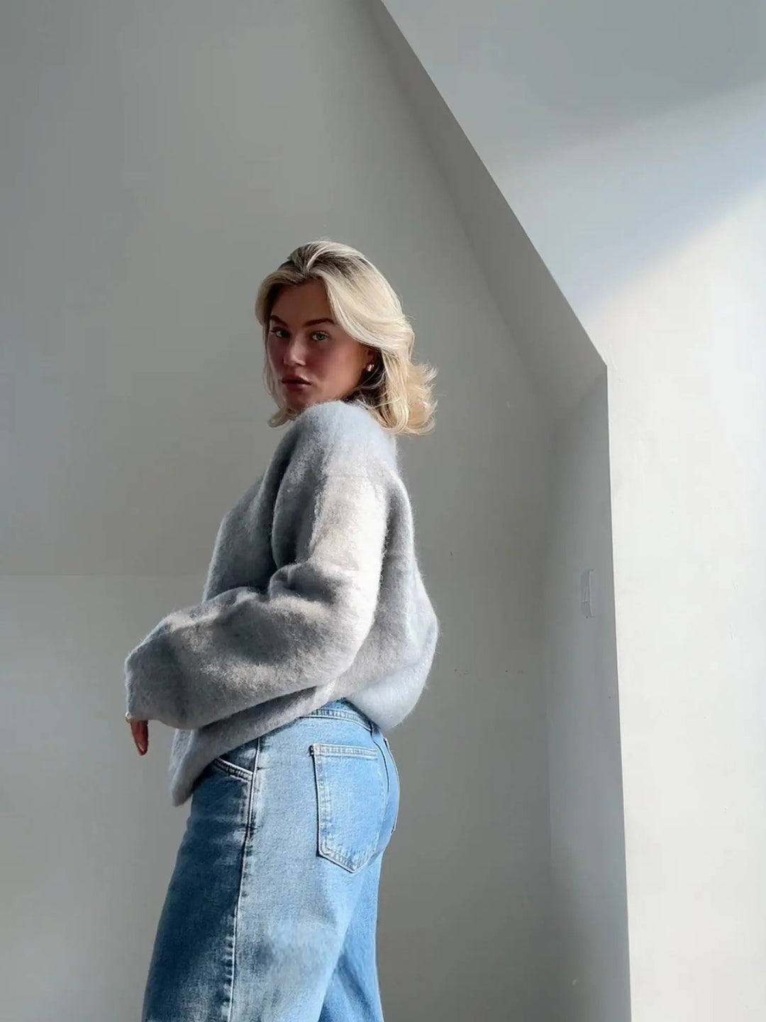 Women's Crew-Neck Sweater | Relaxed Fit | Spring
