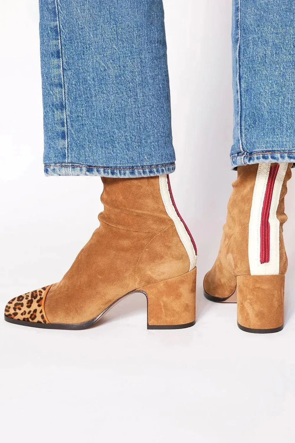 Women's Elegant Boots - Timeless Silhouette | Autumn - Brown