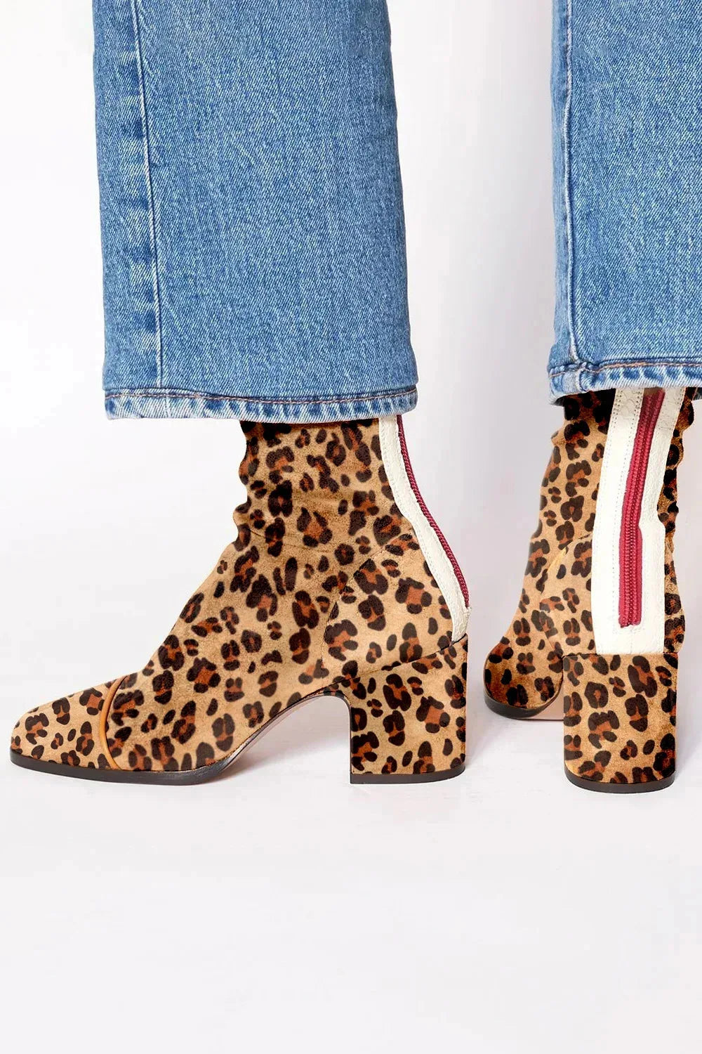 Women's Elegant Boots - Timeless Silhouette | Autumn - Leopard Print