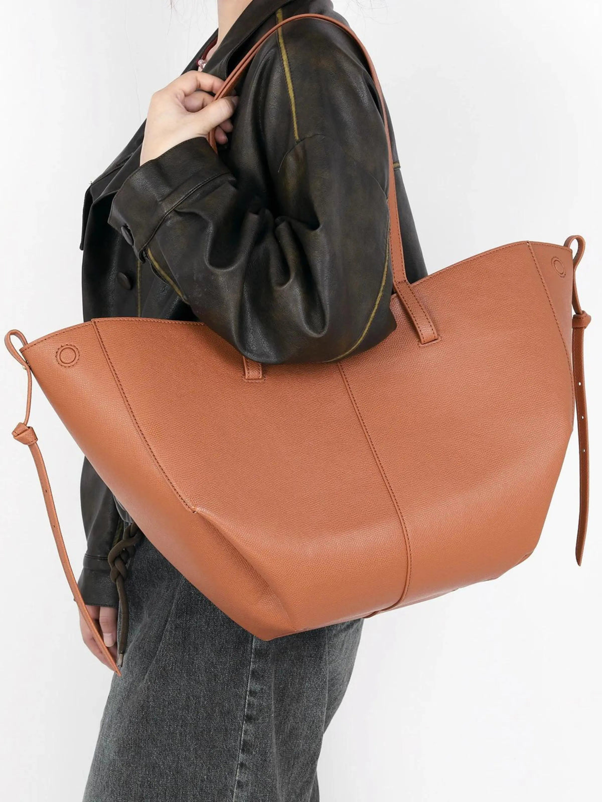 Women's Leather Tote Bag | Oversized | Winter