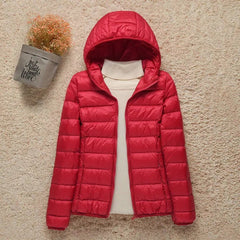 Women's Lightweight Hooded Quilted Jacket - Packable Puffer | Winter - Red