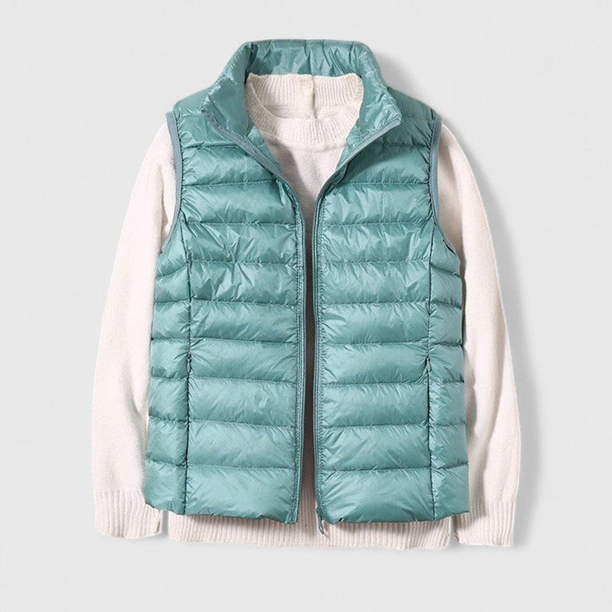 Women's Lightweight Quilted Sleeveless Puffer Vest - Zip-Up | Winter - Light Blue