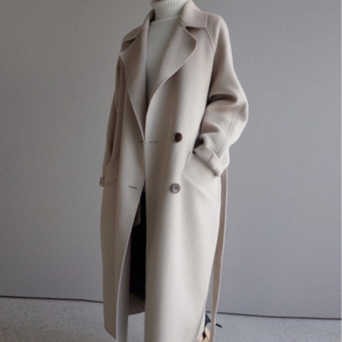 Women's Long Double-Breasted Cashmere Blend Coat - Timeless Elegance