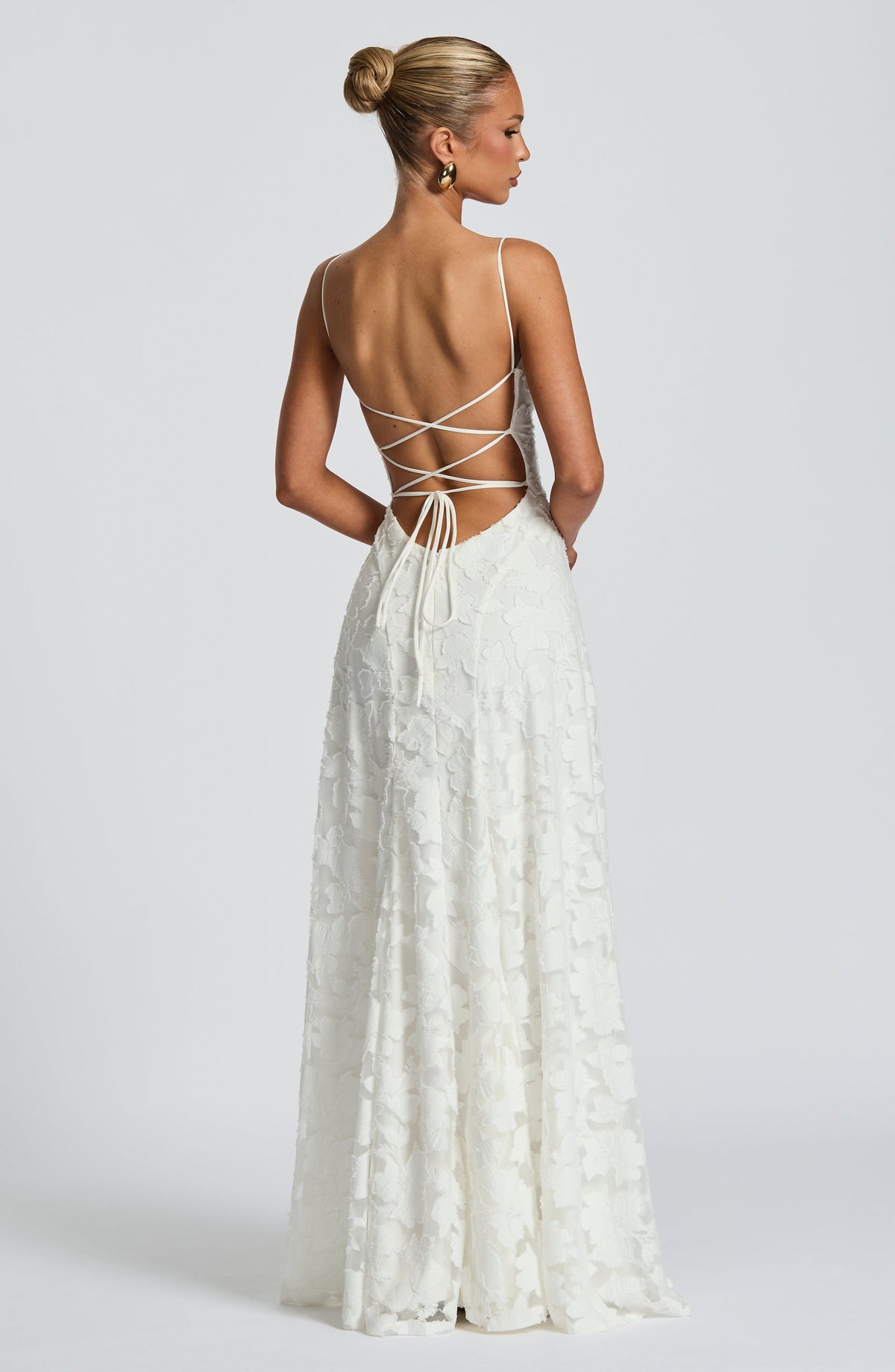 Women's Maxi Dress with Refined Neckline - Elegant Evening Gown
