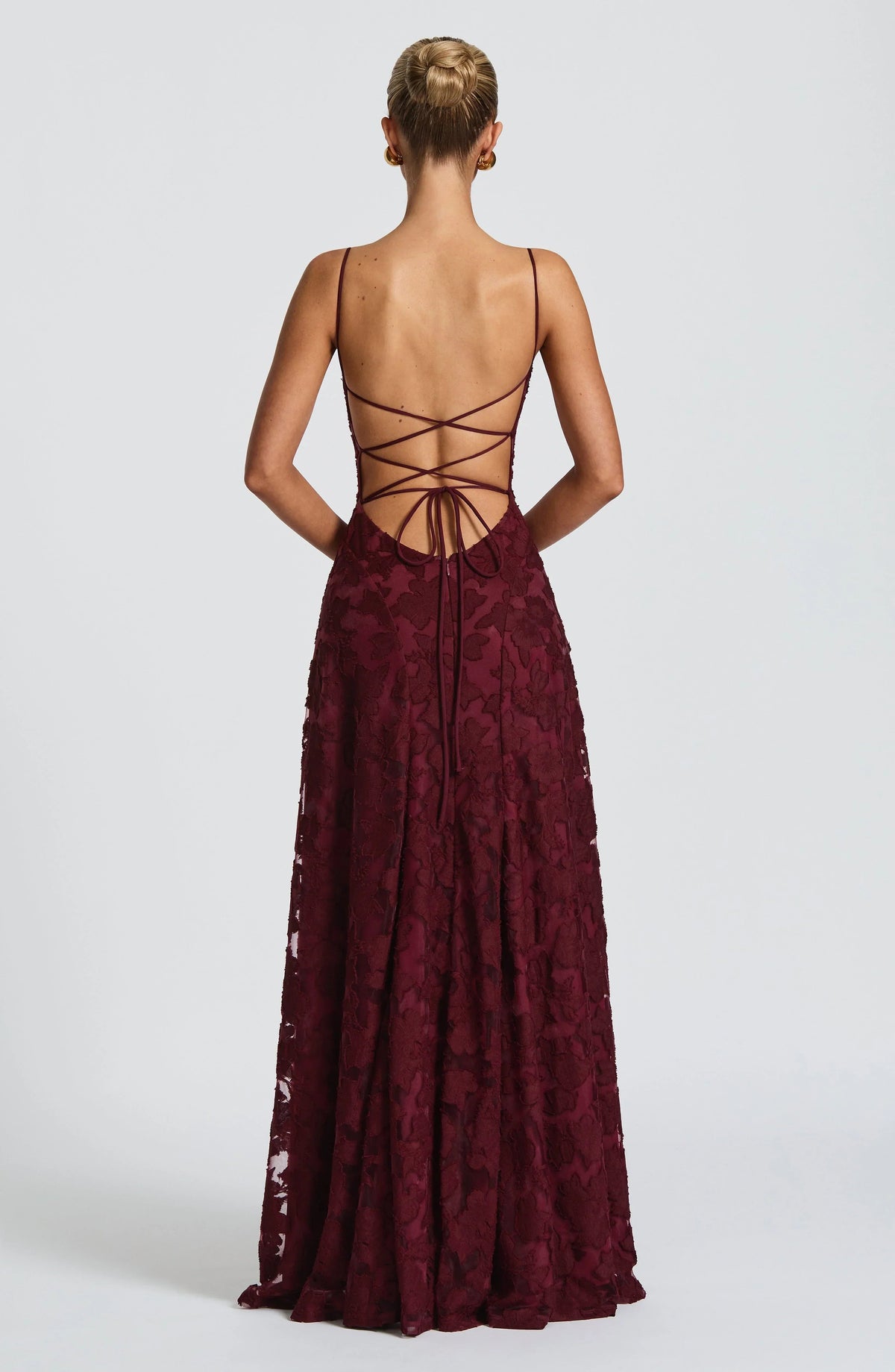Women's Maxi Dress with Refined Neckline - Elegant Evening Gown