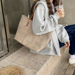 Women's Minimalist Vegan Leather Tote Bag - Khaki | Autumn