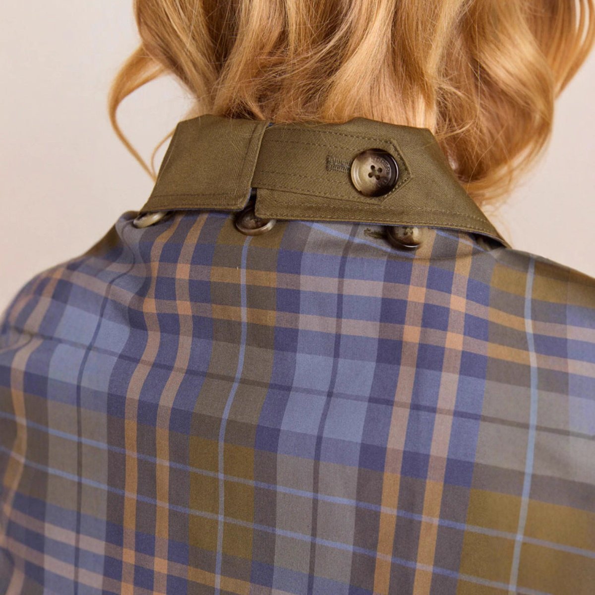 Women's Oversized Double-Breasted Trench Coat - Plaid Lined | Autumn