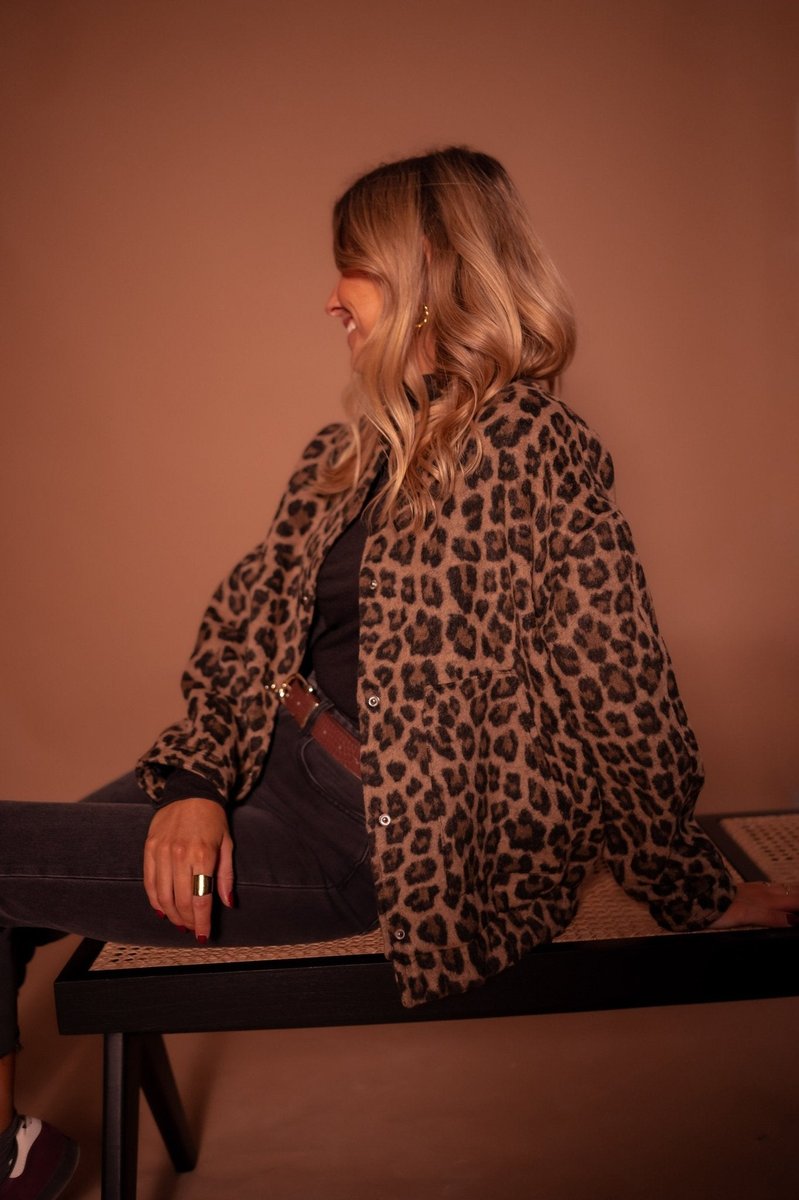Women's Oversized Leopard Print Quilted Jacket - Snap Button | Autumn
