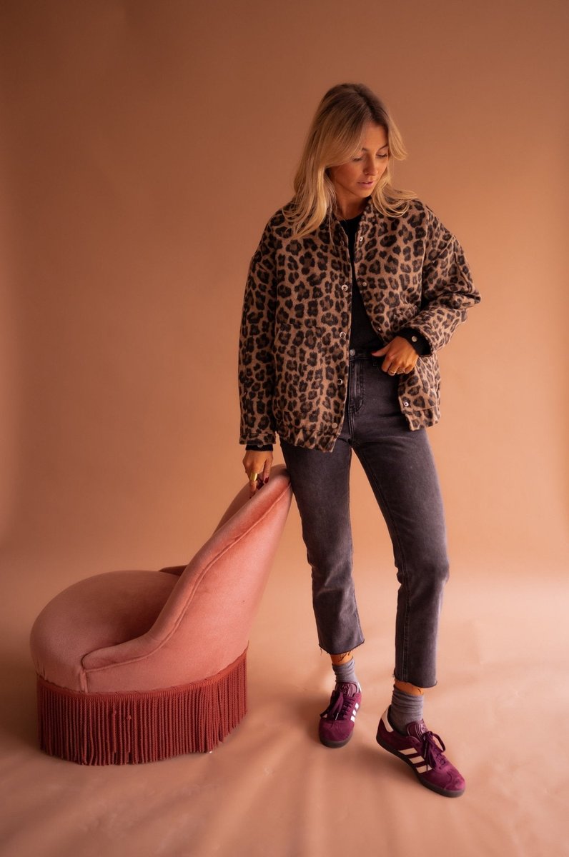 Women's Oversized Leopard Print Quilted Jacket - Snap Button | Autumn