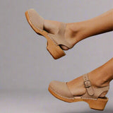 Women's Platform Clogs Wooden Heel Closed Toe - Retro Ankle Strap - Beige