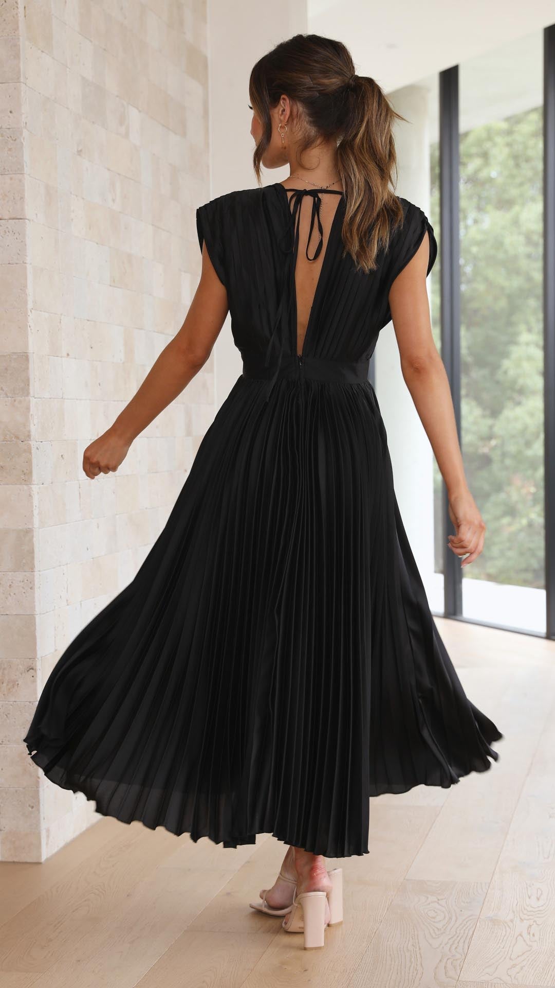 Women's Pleated Maxi Dress - Classic Elegance | Spring