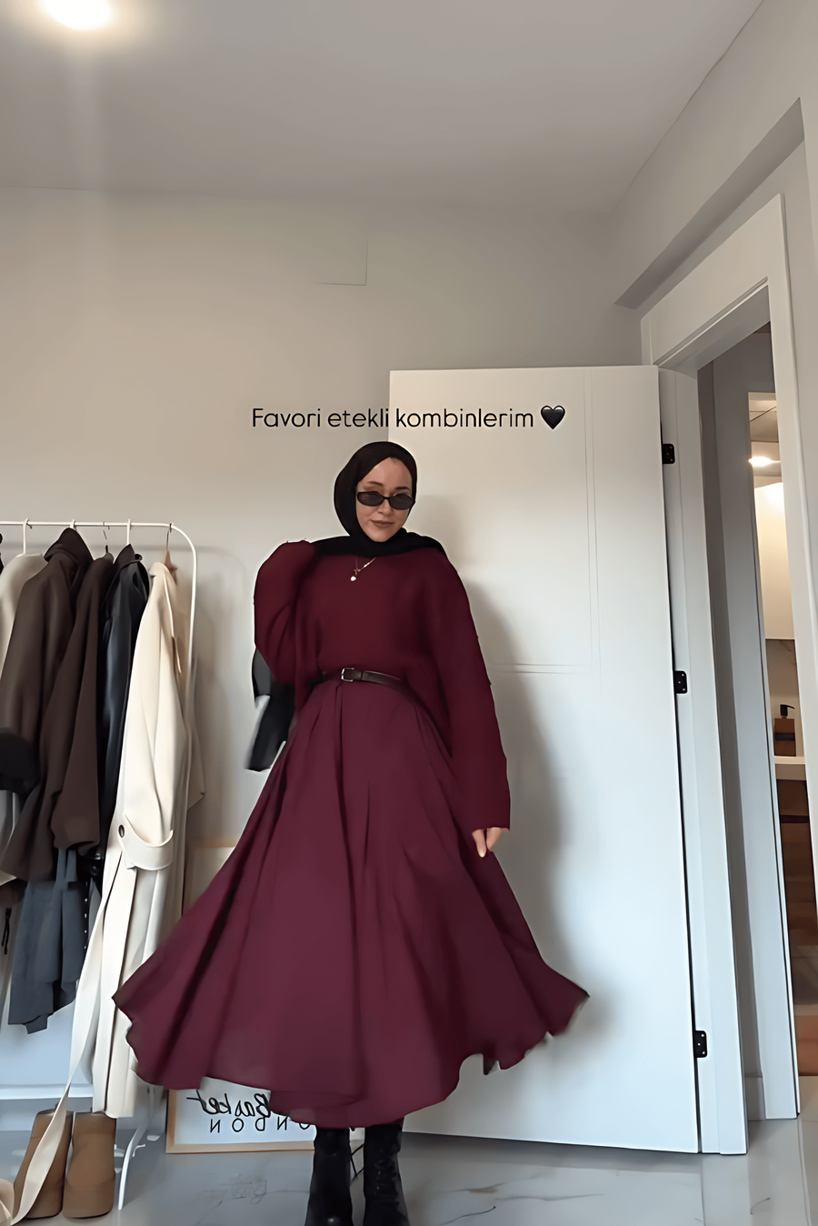 Women's Pleated Midi Skirt Set - Burgundy Knit Two-Piece | Fall