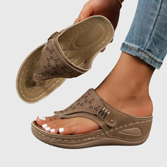 Women's Slip-On Flat Sandals - Lightweight Summer Style - Brown