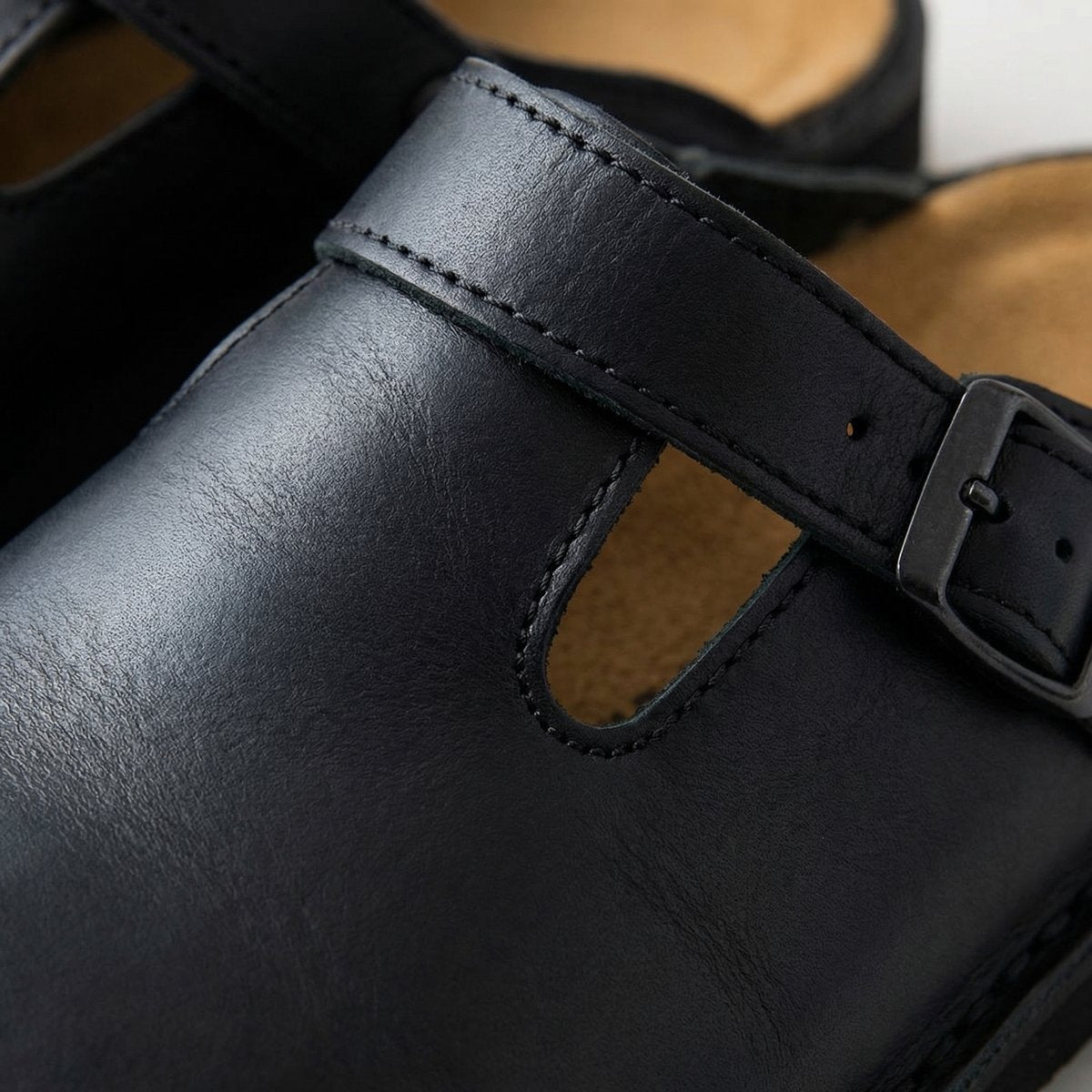 Women's Slip-On Leather Clogs - Minimalist Comfort | Autumn