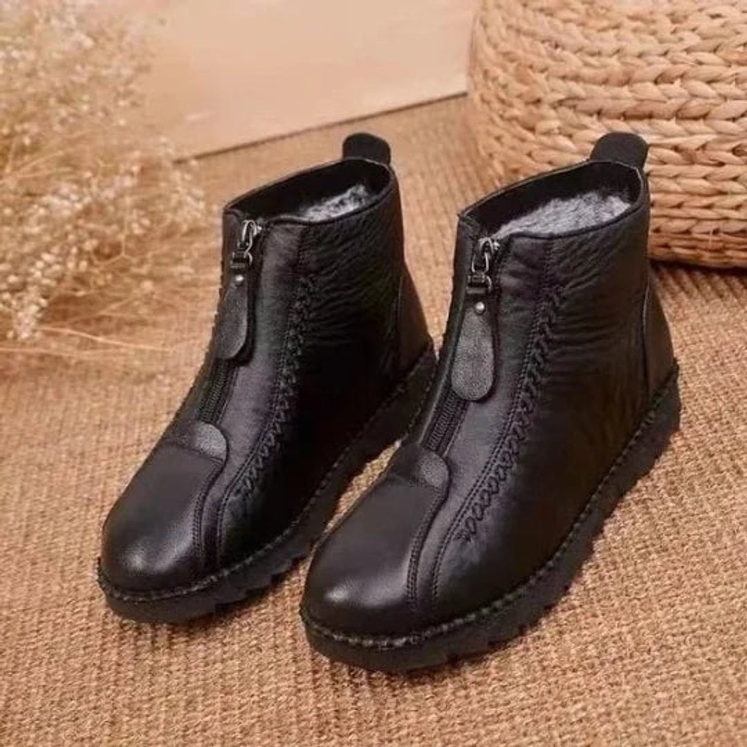 Women's Slip-Resistant Fleece-Lined Leather Ankle Boots | Winter - Black