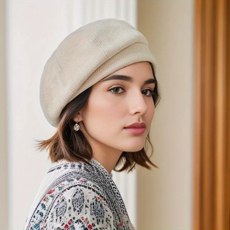 Women's Soft Wool Beret - Classic Round Hat | Autumn - White