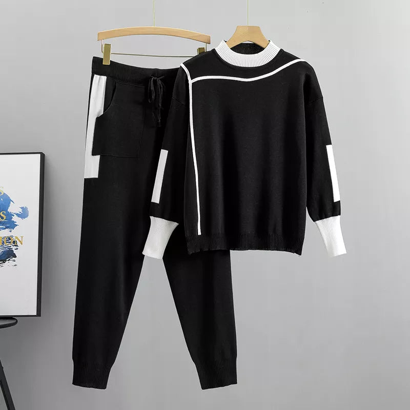 Women's Two Piece Tracksuit - Modern Athletic Set | Autumn - Black