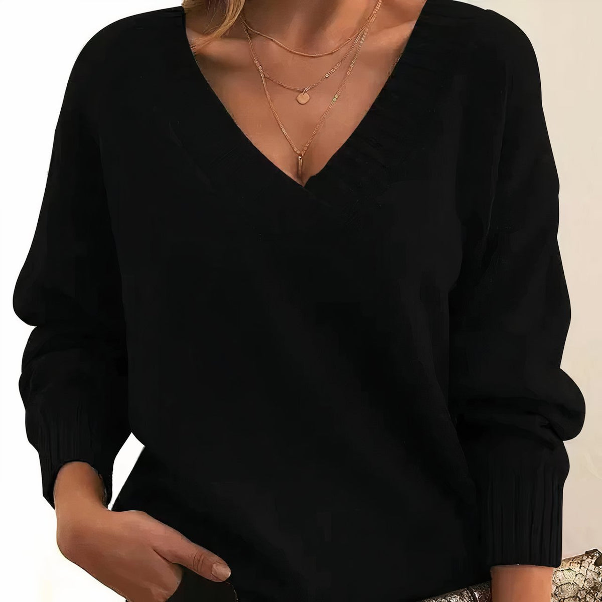 Women's V-Neck Long Sleeve Cashmere Blend Sweater | Autumn - Black