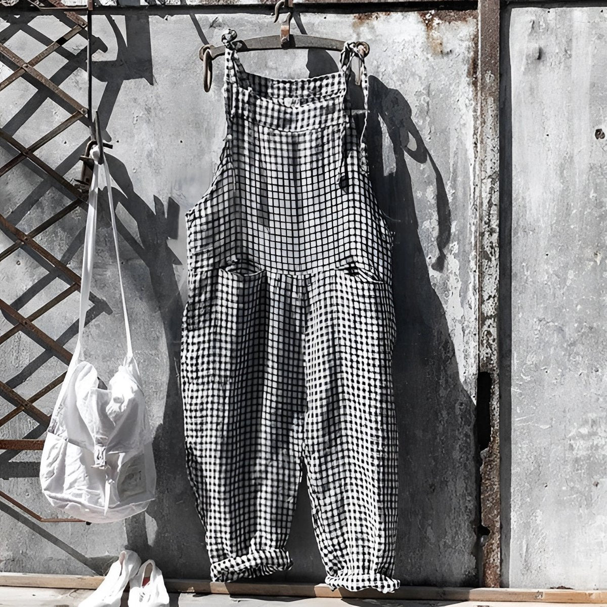 Women's Vintage Striped Loose-Fit Bib Overall Jumpsuit | Spring - Black