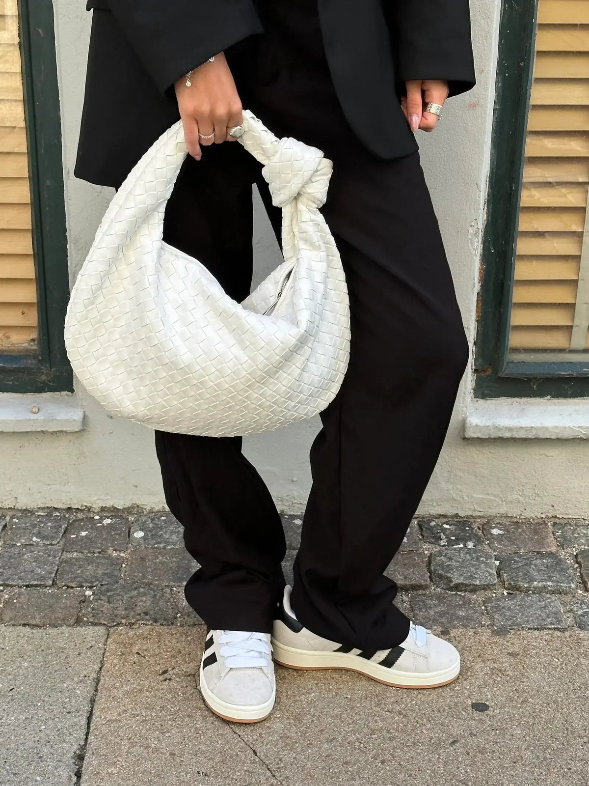 Women's Woven Medium Bag - Braided Design