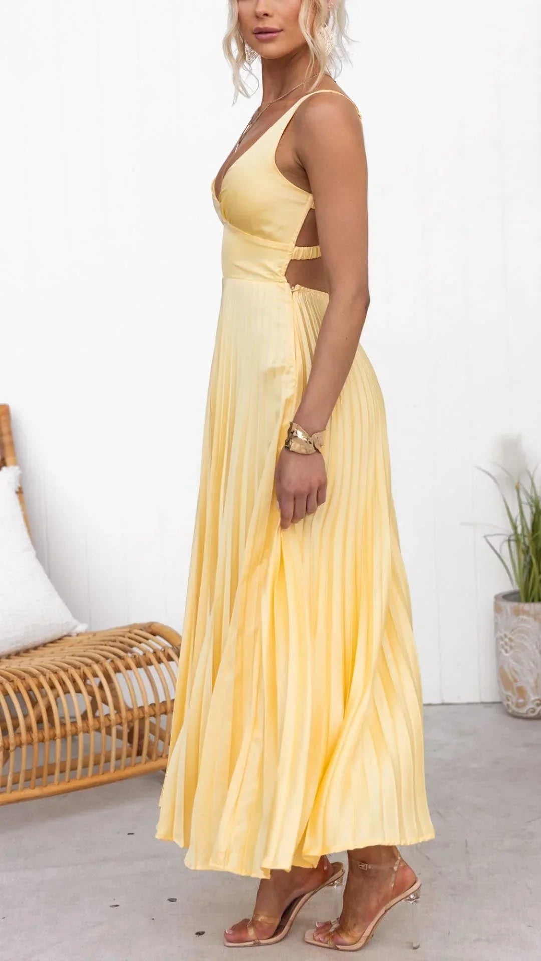 Women's Yellow Pleated V-Neck Maxi Dress - Elegant Flow | Summer